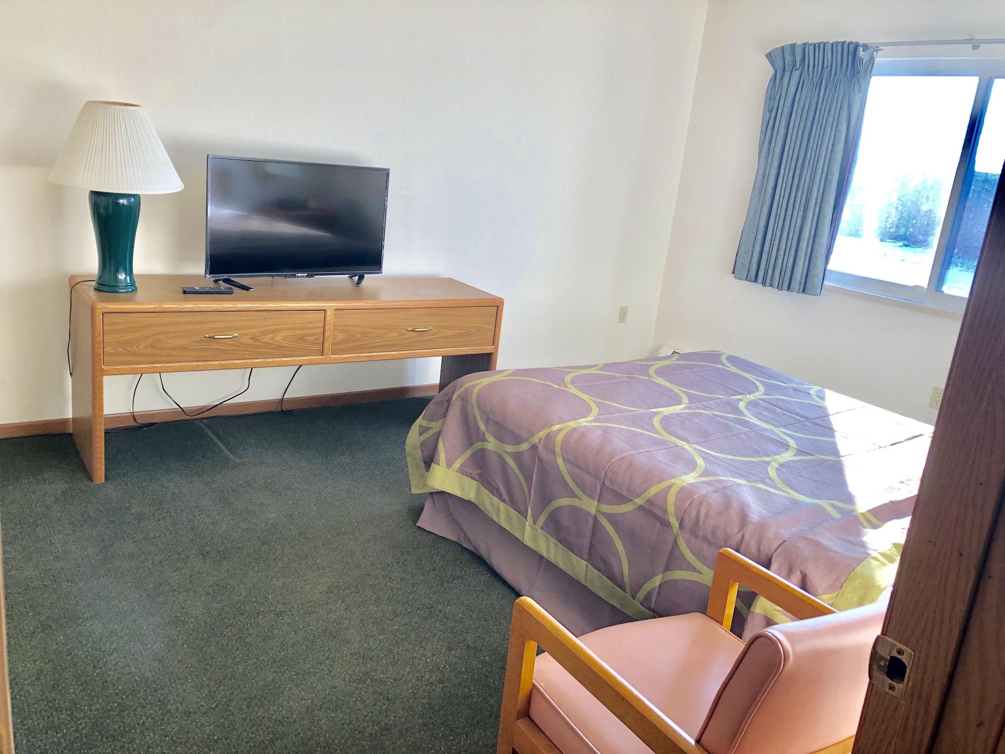 Super 8 By Wyndham Escanaba Kültér fotó