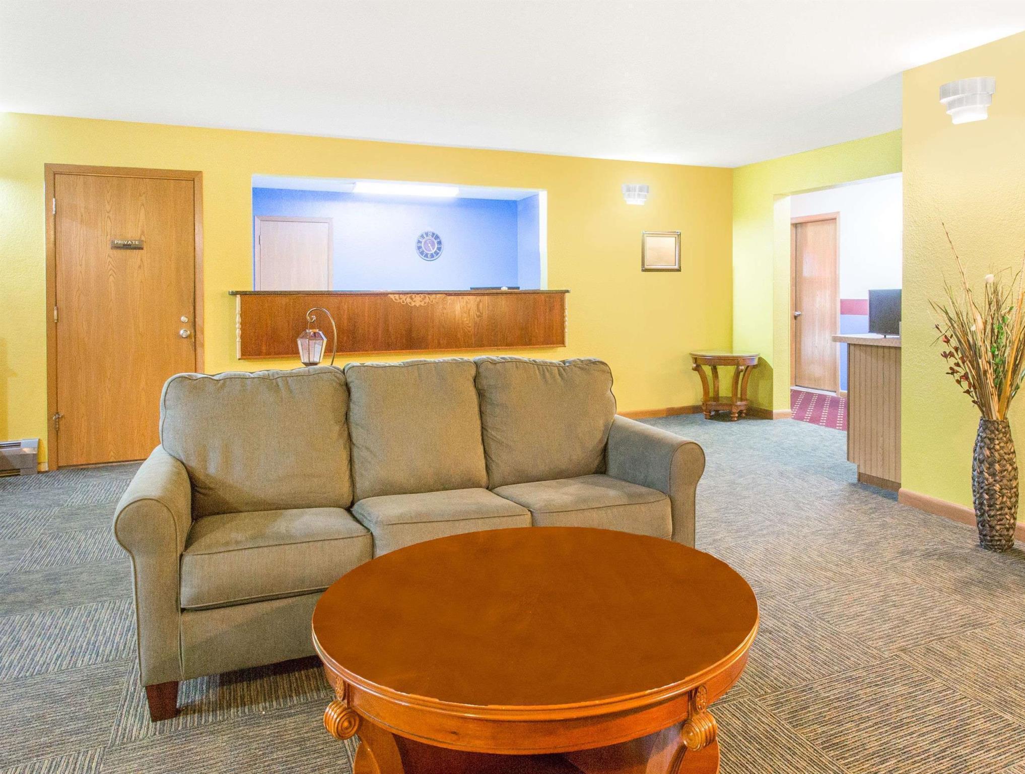 Super 8 By Wyndham Escanaba Kültér fotó