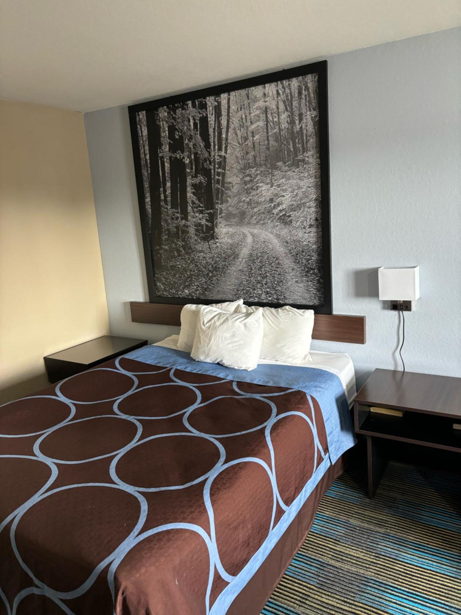 Super 8 By Wyndham Escanaba Kültér fotó